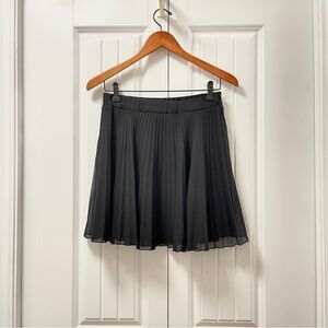 Costa Blanca Pleated Skater Skirt Black – S